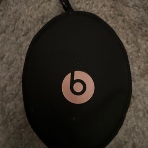 Beats Headphones-Pink